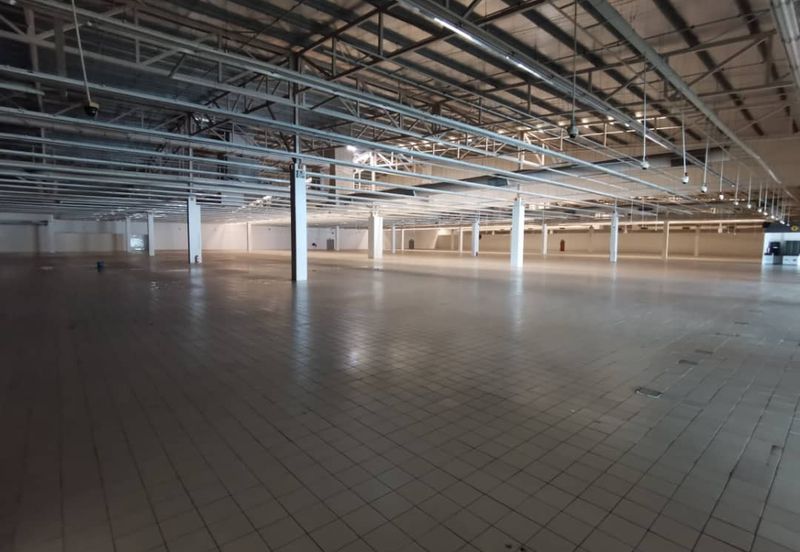 128,000sf Built Up - Detached Commercial Complex @ Batu Berendam, Bachang, Melaka For Rent.