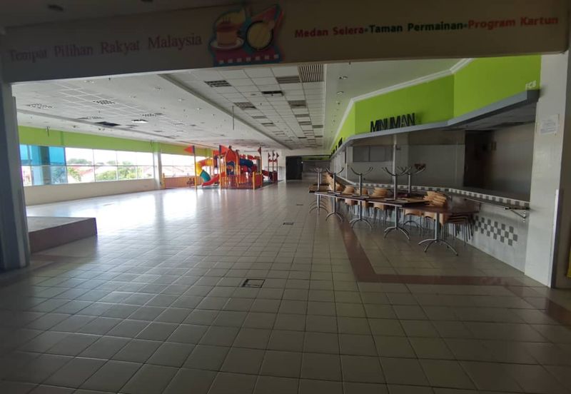 128,000sf Built Up - Detached Commercial Complex @ Batu Berendam, Bachang, Melaka For Rent.