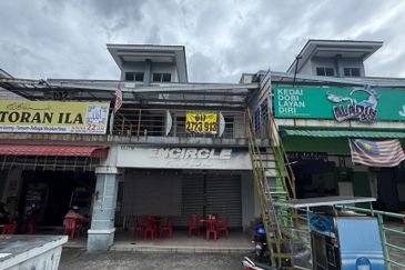 Taman Pinggiran Putra