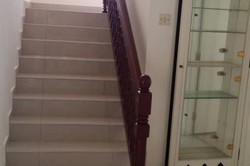 2 Storey Bungalow House in OUG, Bukit Jalil, Sri Petaling.