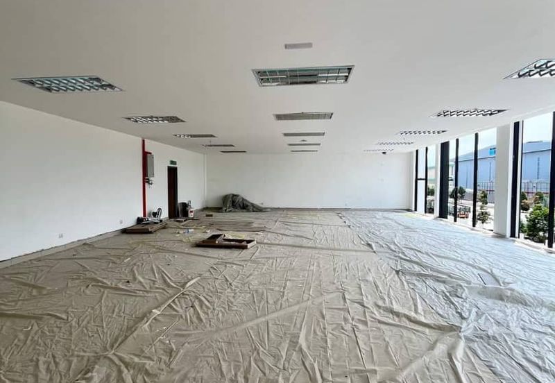 West Port, Pulau Indah