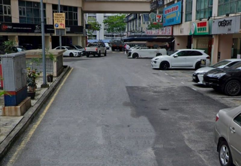 Jalan Kuchai Lama