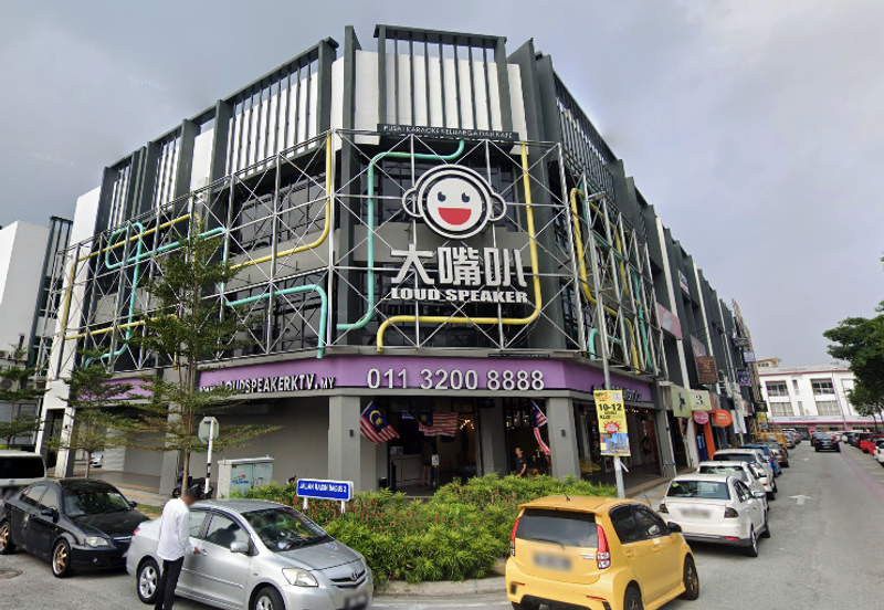 Facing Main Road - Ground Floor Shop in Sri Petaling.