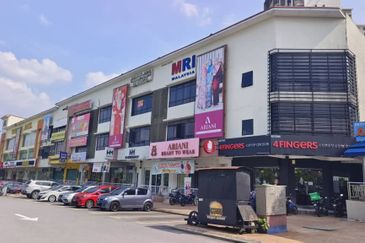 Bandar Tun Hussein Onn