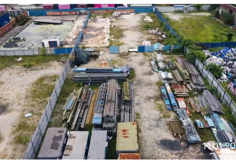 West Port, Pulau Indah