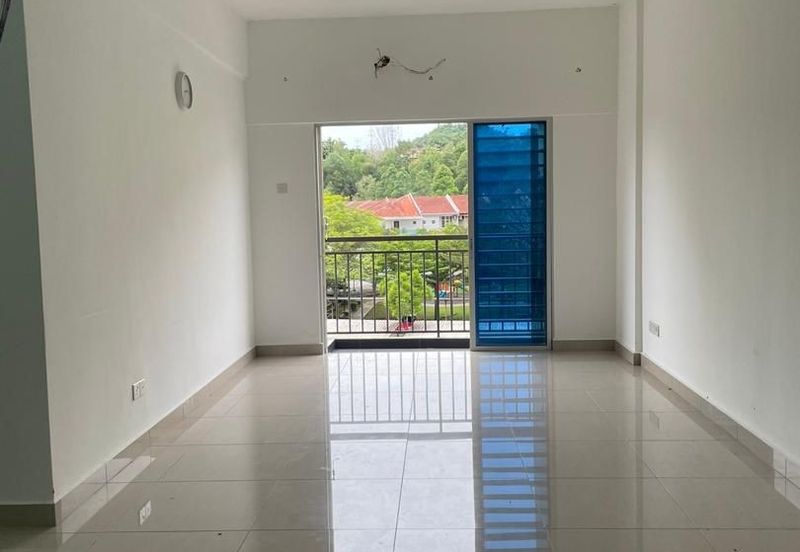 Tiara Hatamas Apartment