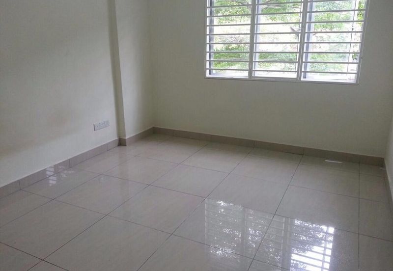 Tiara Hatamas Apartment