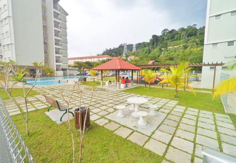 Tiara Hatamas Apartment