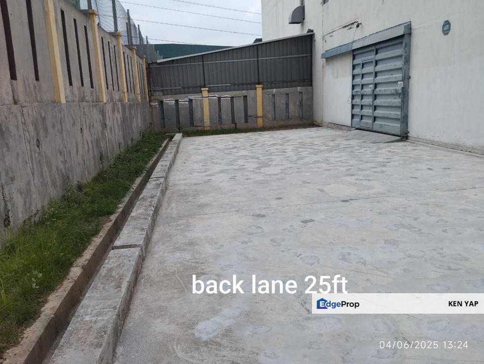 Semi-D Factory For Rent @ Selesa Jaya, Balakong., Selangor, Cheras