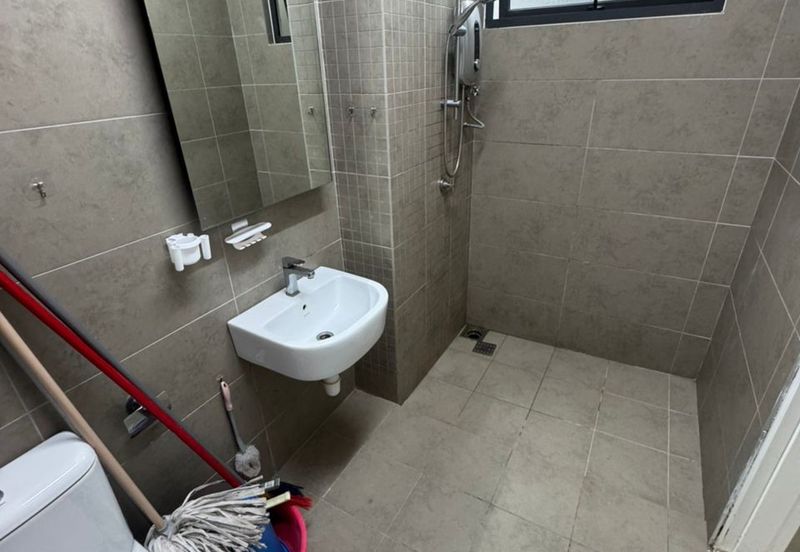 O2 Residence (Residensi Lot 8)