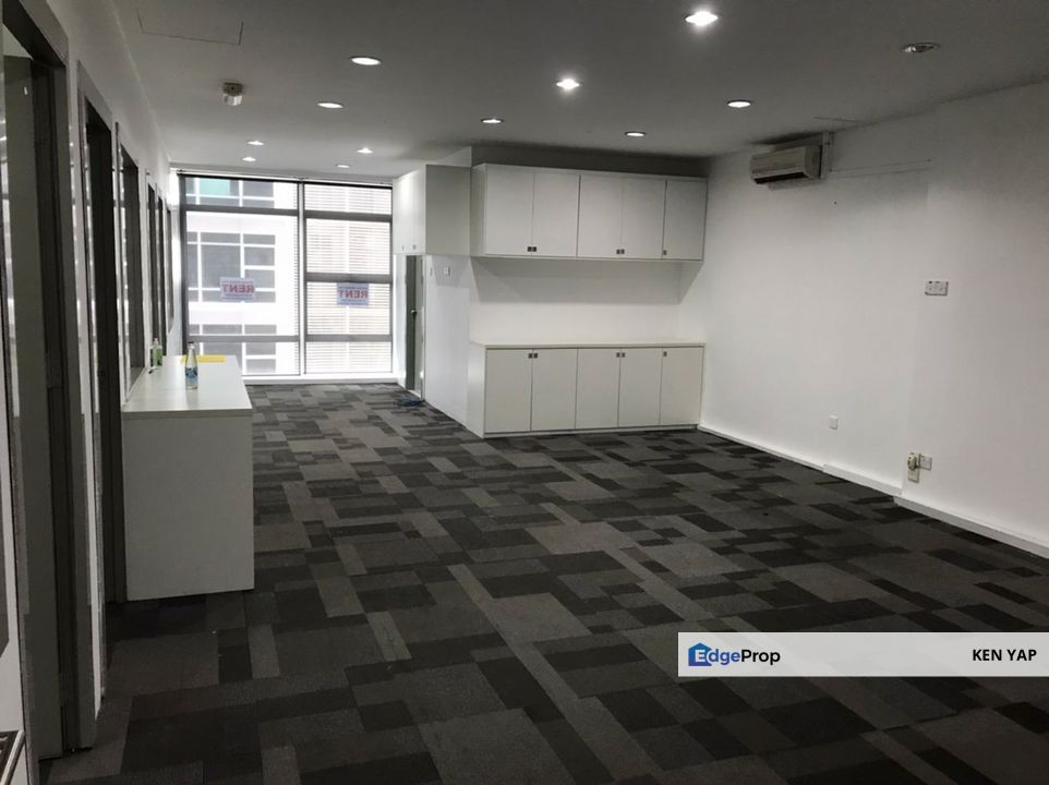 Renovated Office @ Oasis Ara Damansara, Ara Damansara, Selangor., Selangor, Ara Damansara