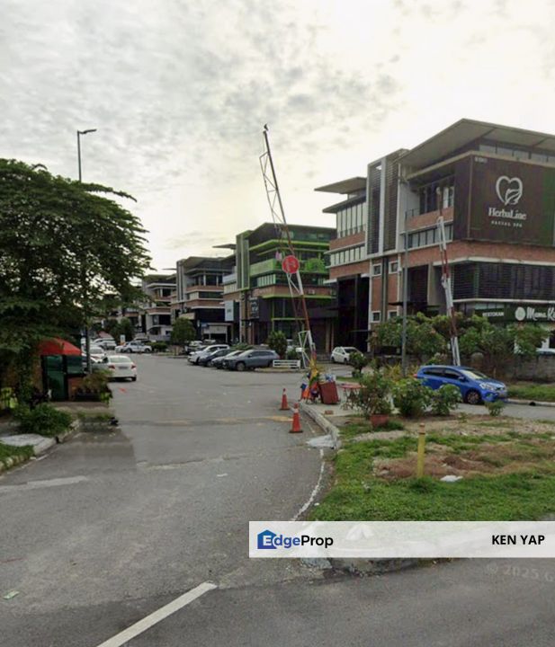 3.5 Storey Semi-D Commercial Indutrial Building @ i32, Pusat Bandar Puchong, Bandar Puteri, Puchong, Selangor., Selangor, Puchong