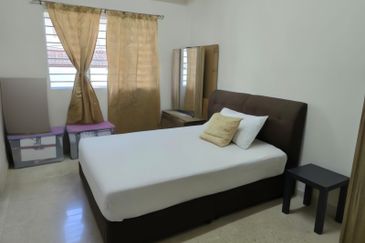 Jalan Taman Bukit Desa