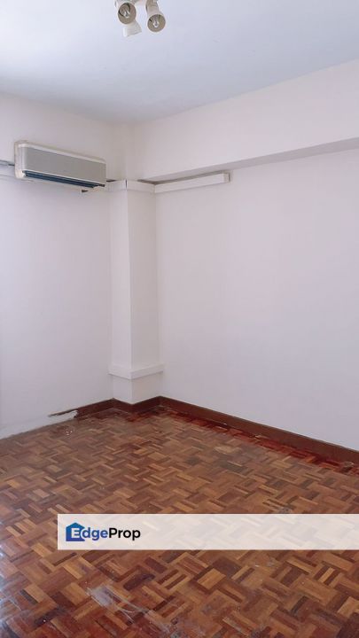 Condo Kelana D'Putera Near Paradigm Mall Lembah Subang Kelana Jaya LRT, Selangor, Kelana Jaya