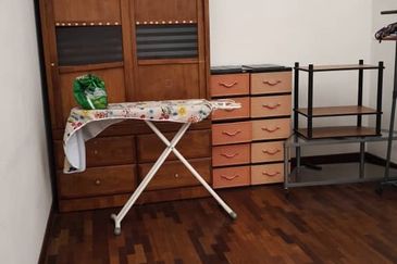 Winchester Double Storey Terrace House Gated Guarded Ara Damansara LRT