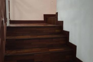 Winchester Double Storey Terrace House Gated Guarded Ara Damansara LRT