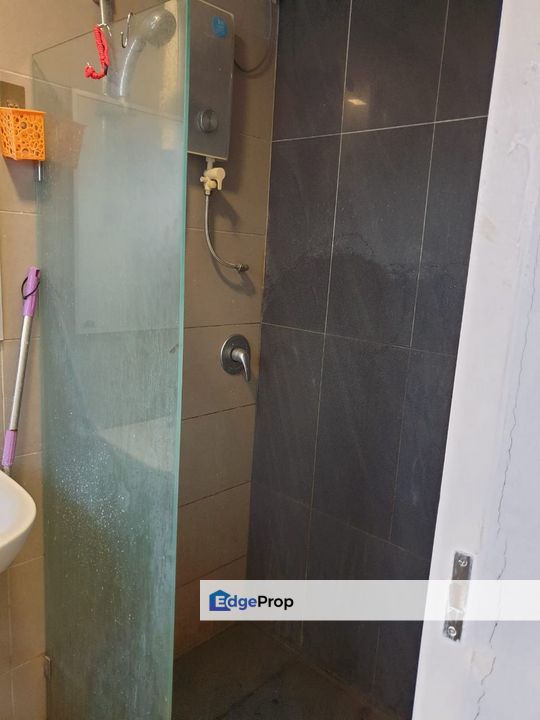 D Vogue Avenue D' Vogue 2 Bedroom Condo Windows at Rooms and Kitchen, Selangor, Petaling Jaya