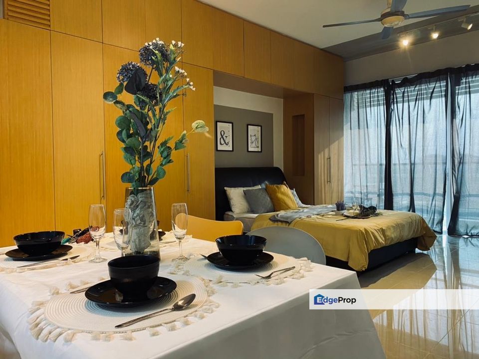 Oasis Studio Ara Damansara with Balcony Bathtub Near LRT Village, Selangor, Ara Damansara