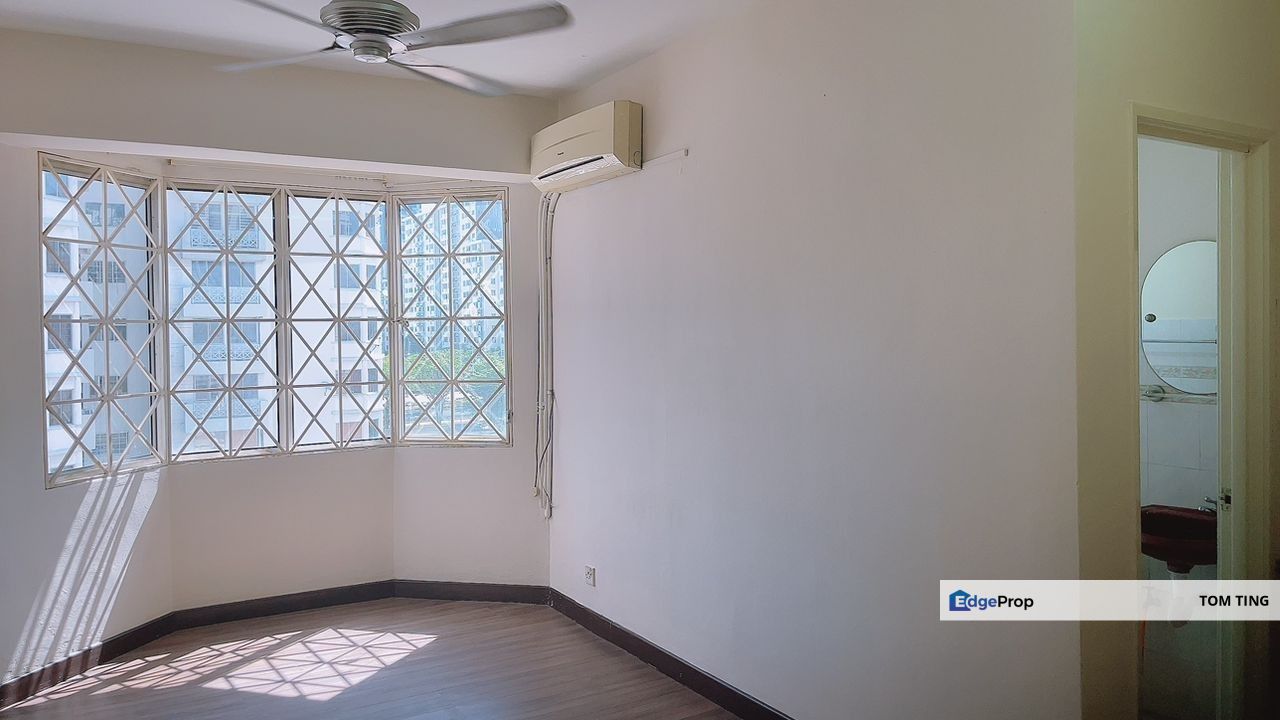 Condo Kelana D'Putera Near Paradigm Mall Lembah Subang Kelana Jaya LRT, Selangor, Kelana Jaya