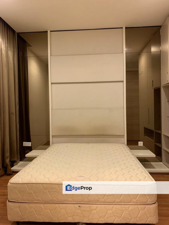Eve Suite 2 Rooms Condo Beside LRT Lembah Subang Ara Damansara, Selangor, Ara Damansara