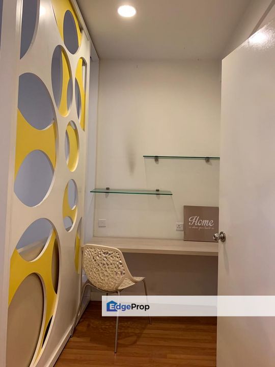 Eve Suite 2 Rooms Condo Beside LRT Lembah Subang Ara Damansara, Selangor, Ara Damansara