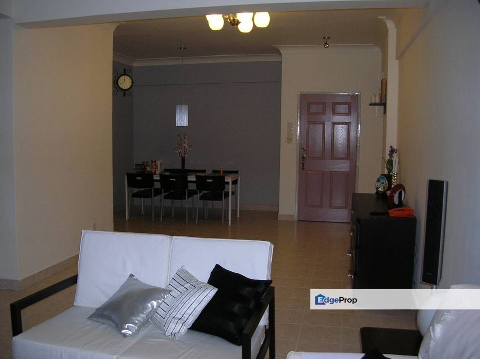 Freehold D' Aman Ria Condo Ara Damansara Petaling Jaya opposite LRT, Selangor, Ara Damansara