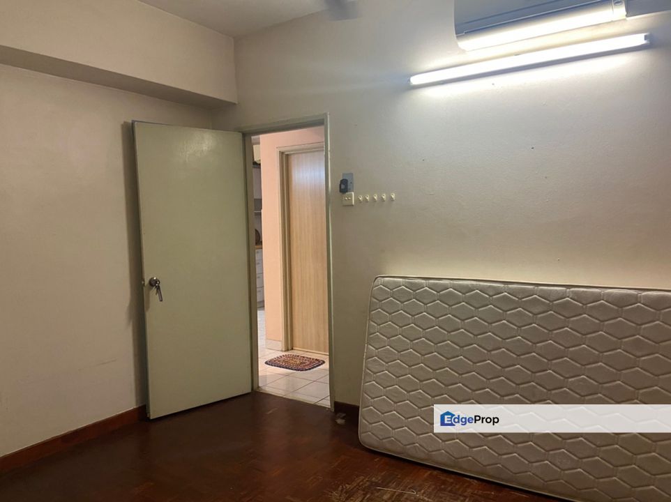 Kelana D Putera Condo Near to Paradigm Mall Puteri Square Jaya LRT Pj, Selangor, Kelana Jaya