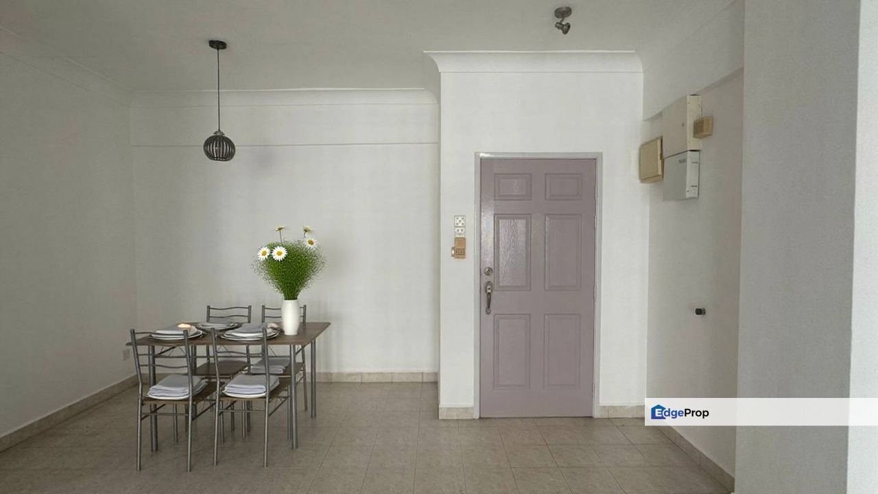 Freehold D' Aman Ria Condo Ara Damansara Petaling Jaya opposite LRT, Selangor, Ara Damansara