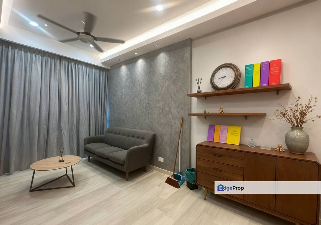 E Tiara Condo Subang Jaya near Subang Parade Avenue and KTM LRT Ss15, Selangor, Subang Jaya