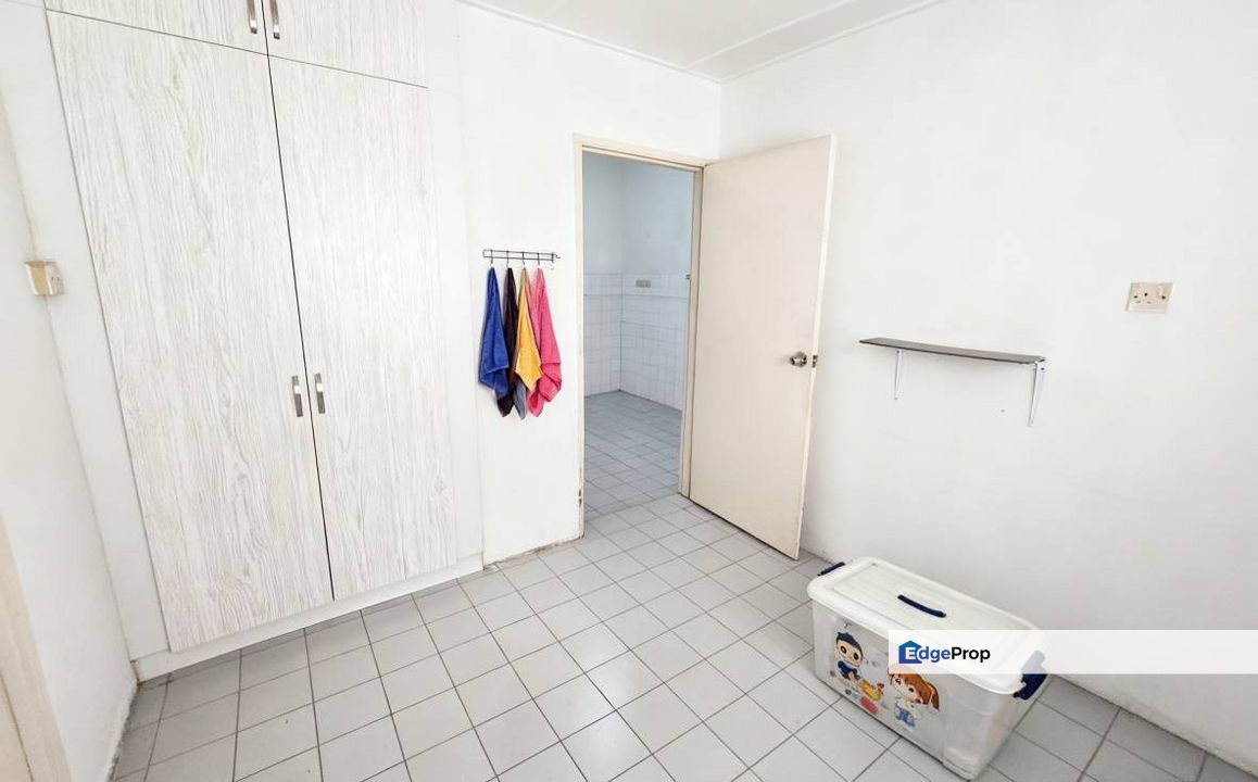 Spacious USJ 5 Subang Jaya Double Storey Terrace House Guarded Gated, Selangor, USJ