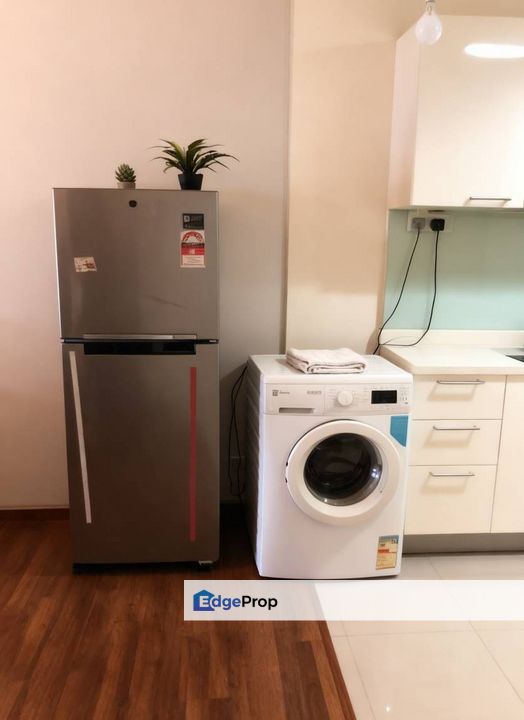 Oasis Serviced Suites Ara Damansara Studio near Citta Lotus Mall, Selangor, Ara Damansara