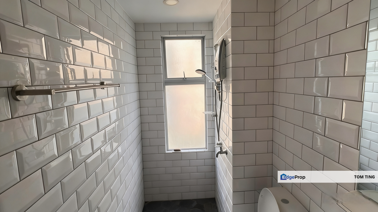 Freehold D' Aman Ria Condo Ara Damansara Petaling Jaya opposite LRT, Selangor, Ara Damansara