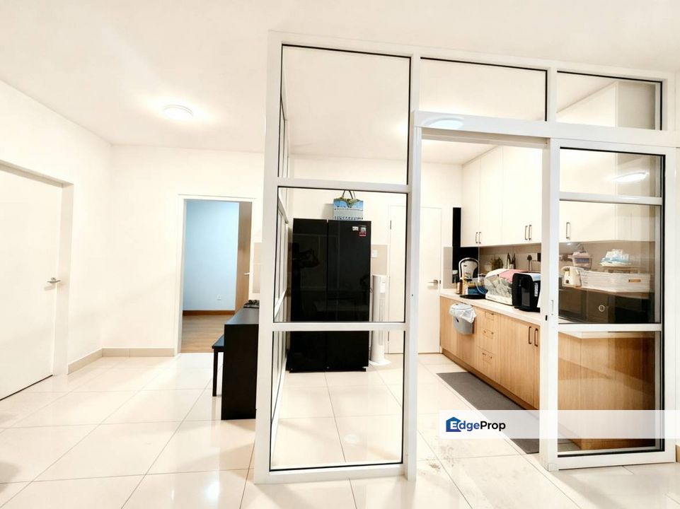 Aratre Ara Damansara Condo with Balcony Near to LRT Station Ara tre, Selangor, Ara Damansara