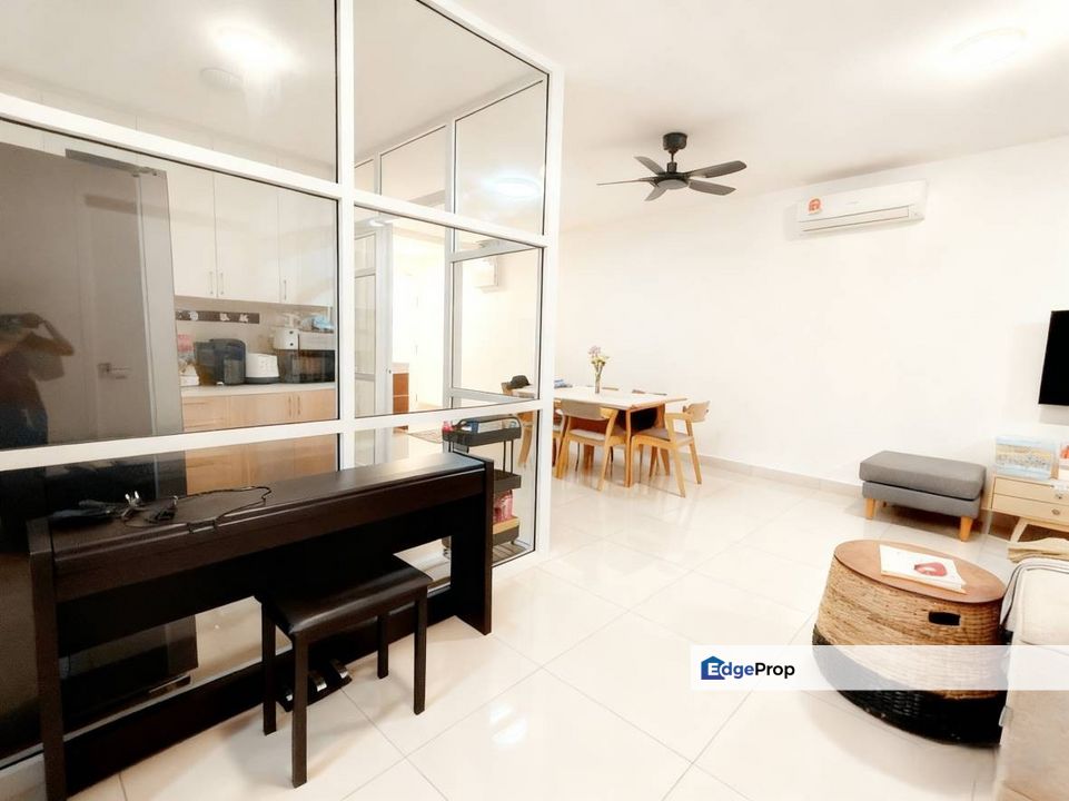 Aratre Ara Damansara Condo with Balcony Near to LRT Station Ara tre, Selangor, Ara Damansara
