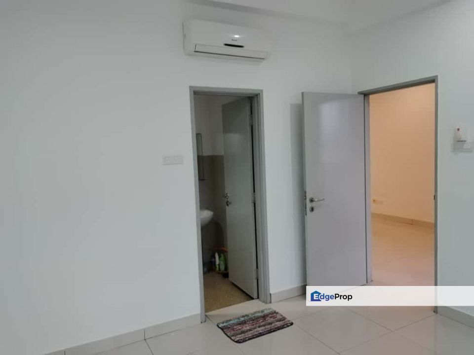 Zenith Residences facing Paradigm Mall Kelana Square nr LRT3 SS7 Jaya, Selangor, Kelana Jaya