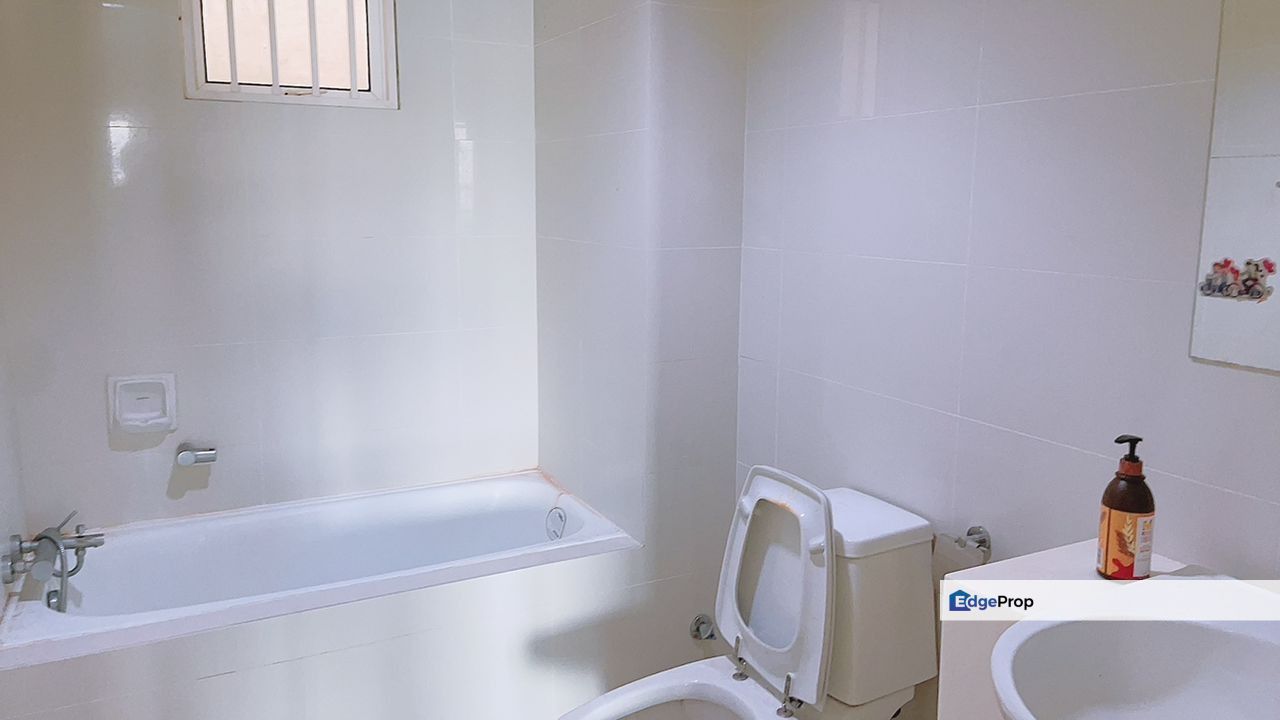 High Floor Oasis Ara Damansara Serviced Suites Fully Furnished Studio, Selangor, Ara Damansara