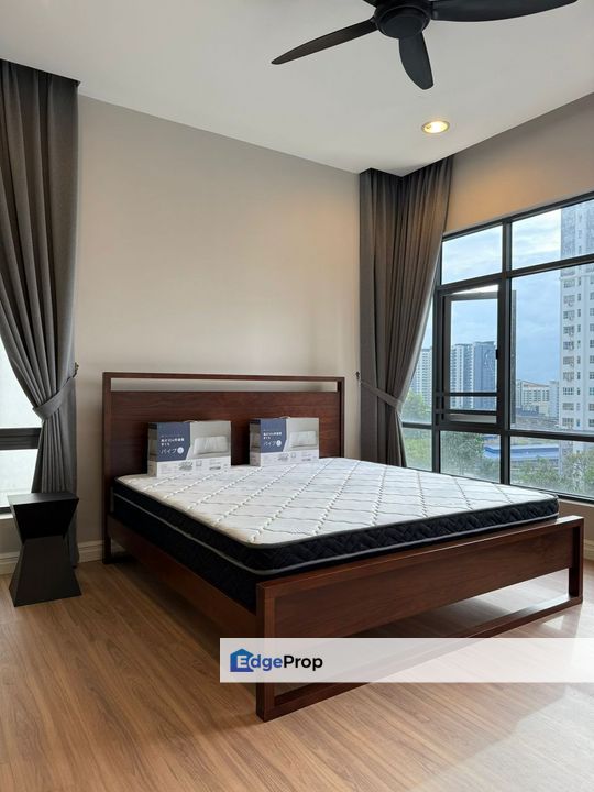 Renovated Ara Damansara Eve Suite Studio with Ceiling Fans Pool View, Selangor, Ara Damansara
