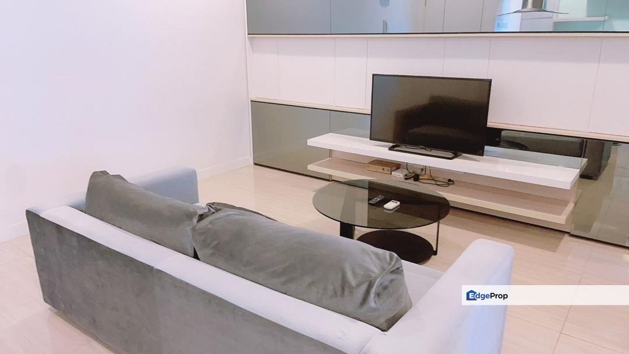 Ara Damansara Eve Suite Studio with 2 Door Fridge and curtain divider, Selangor, Ara Damansara