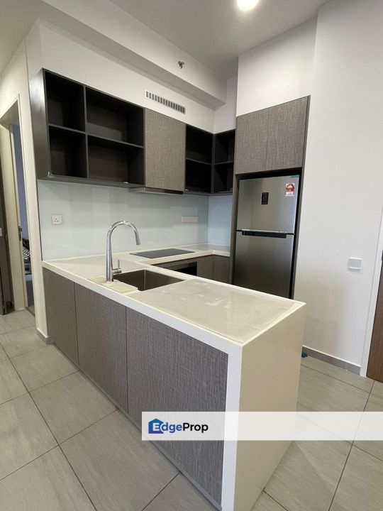 Arcuz Residence Kelana Jaya 2r1b Near Paradigm Mall Parklane Ss7 LRT, Selangor, Petaling Jaya