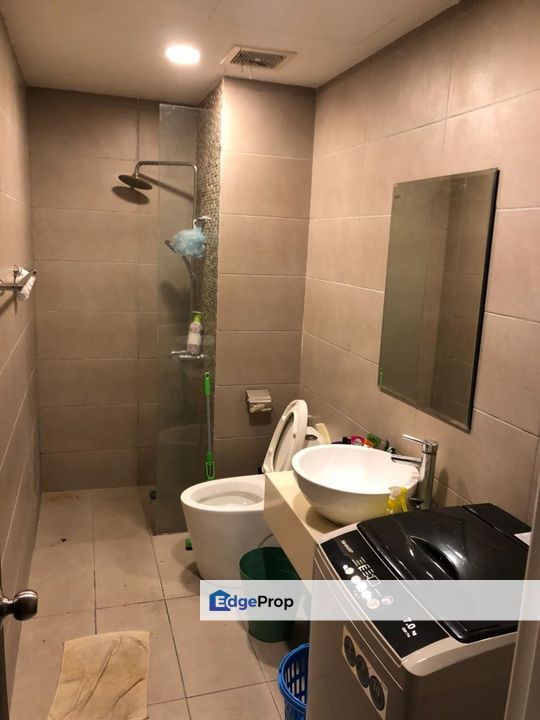 Block B D'Latour Condo Bandar Sunway near Taylor Lake Side University, Selangor, Bandar Sunway