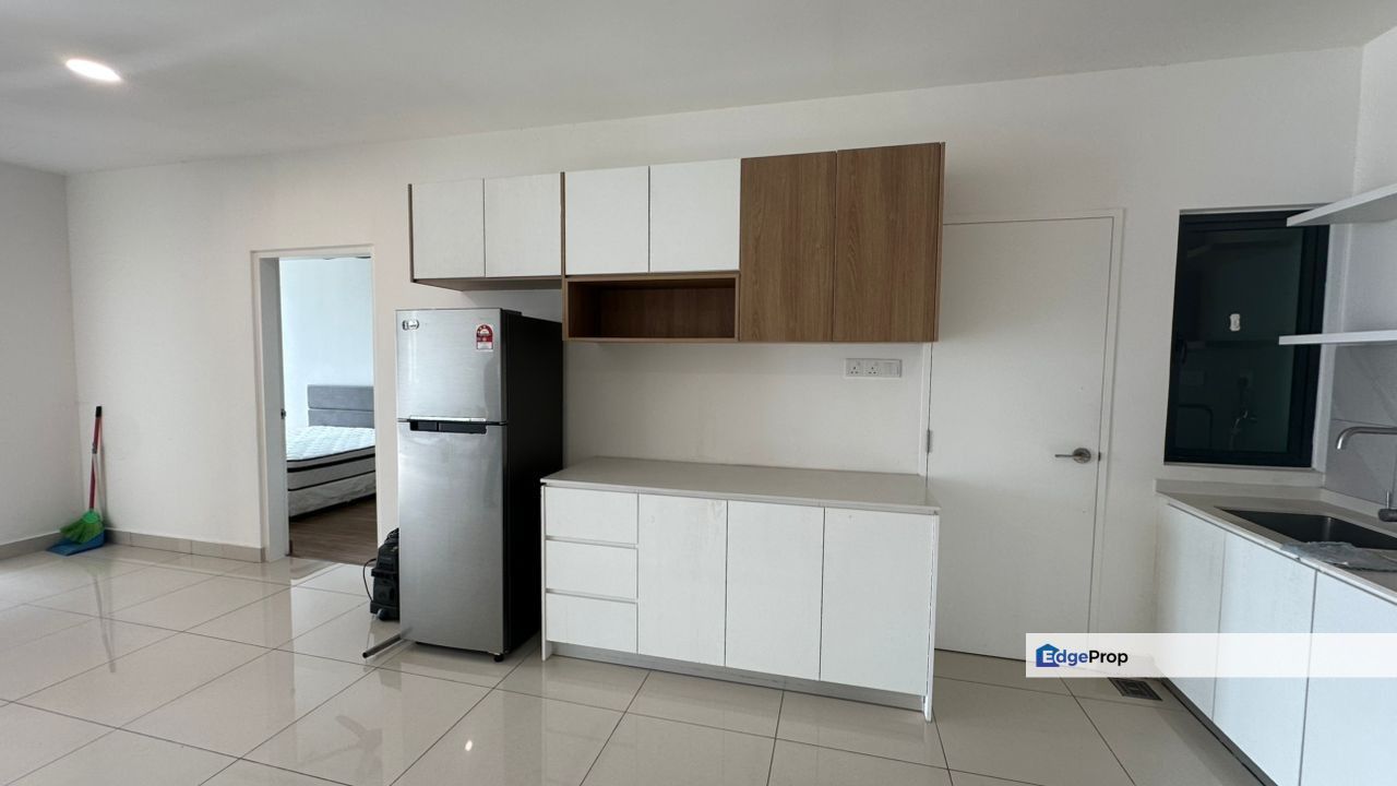 Aratre Ara Damansara Condo with Balcony Near to LRT Station Ara tre, Selangor, Ara Damansara