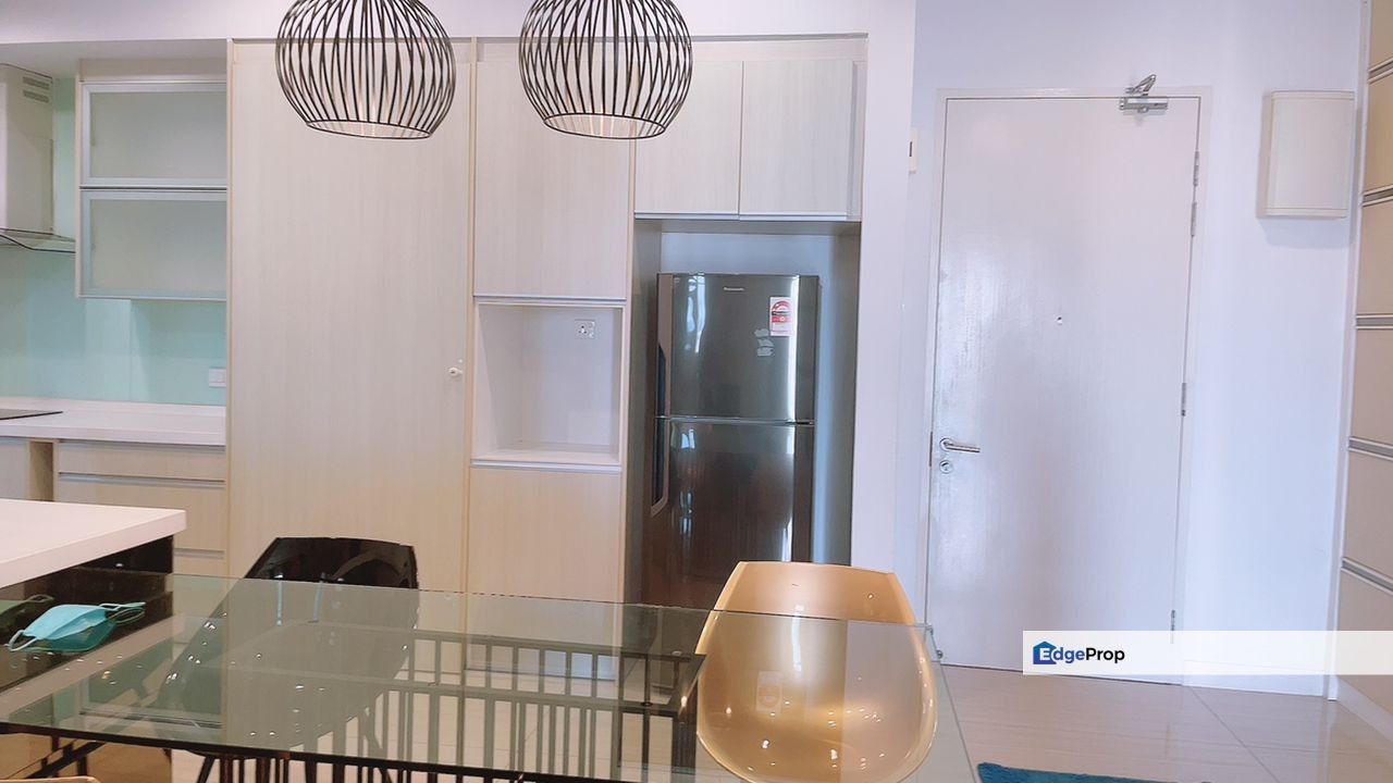 2 Rooms Eve Suite Ara Damansara for Sale Condo Near LRT Lembah Subang, Selangor, Ara Damansara
