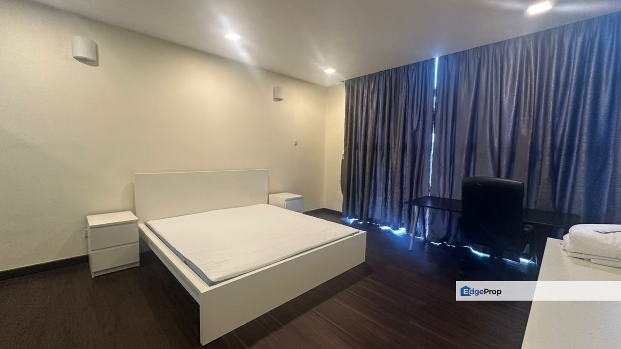 Oasis Serviced Suites Ara Damansara near Lotus and Citta Mall Village, Selangor, Ara Damansara