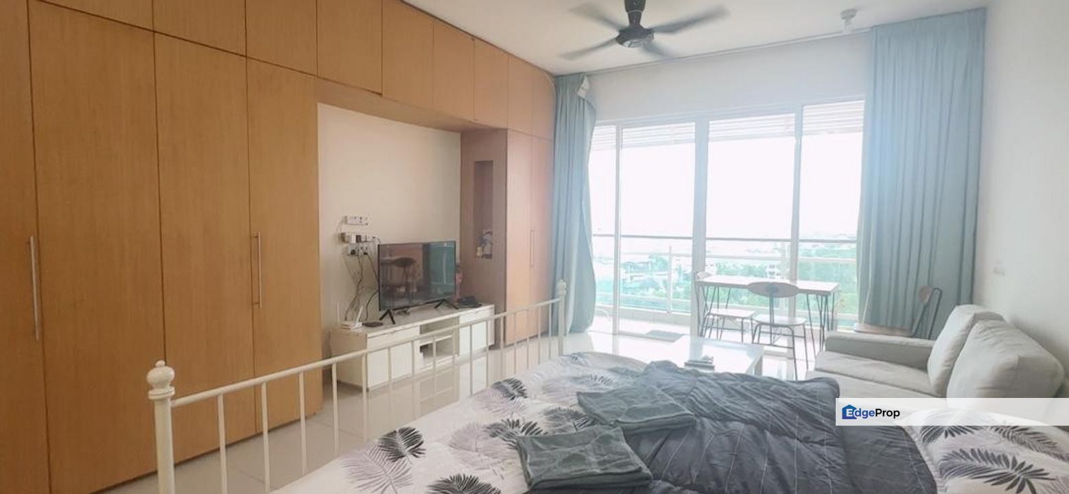 Oasis Square Serviced Suites Ara Damansara Nr Medalla Symphony PJU 1A, Selangor, Ara Damansara