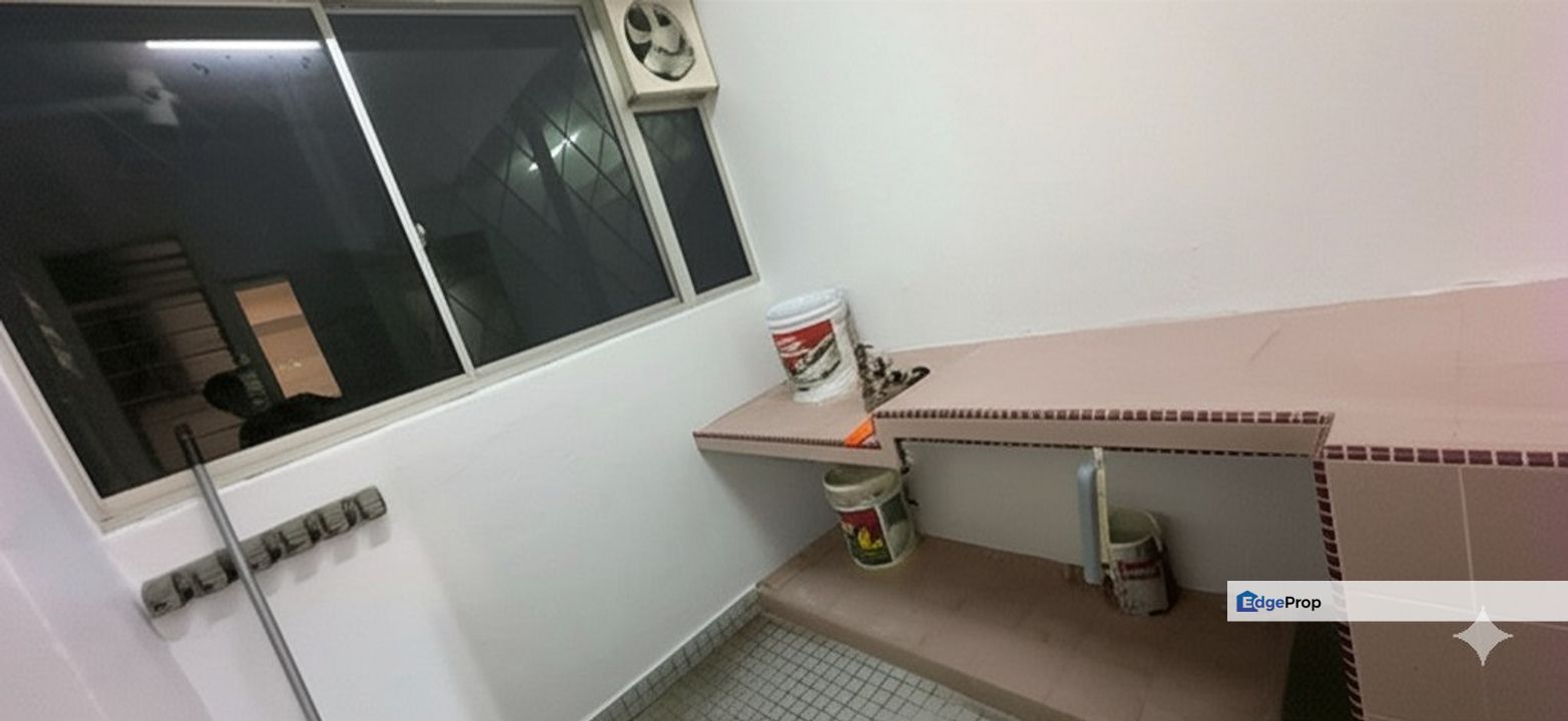 Condo Kelana Puteri inc 1 carpark Nr Paradigm Kelana Square Putera, Selangor, Kelana Jaya