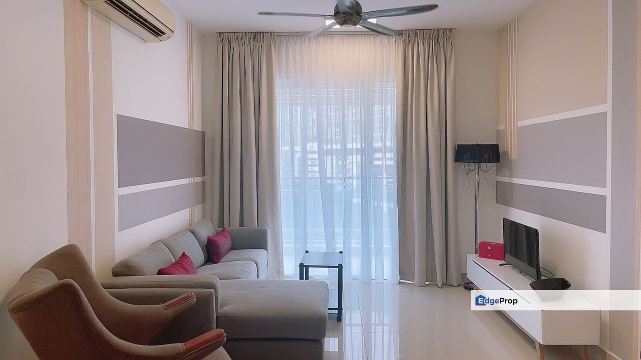 Oasis Serviced Suite 2R2B FREEHOLD Ara Damansara nr Citta Mall Subang, Selangor, Ara Damansara