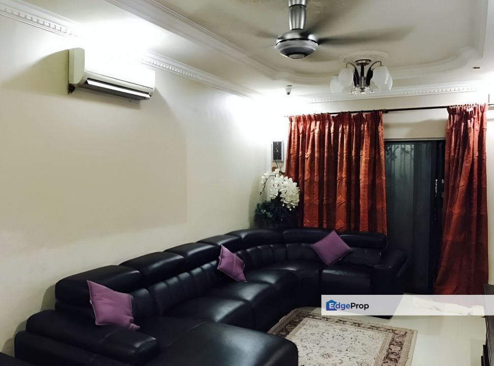 Landed Single Storey Terrace House SS12 Subang Jaya near Inti college, Selangor, Subang Jaya