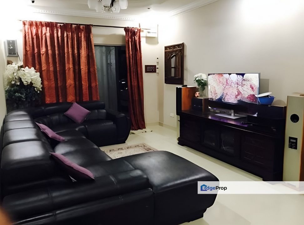 Landed Single Storey Terrace House SS12 Subang Jaya near Inti college, Selangor, Subang Jaya