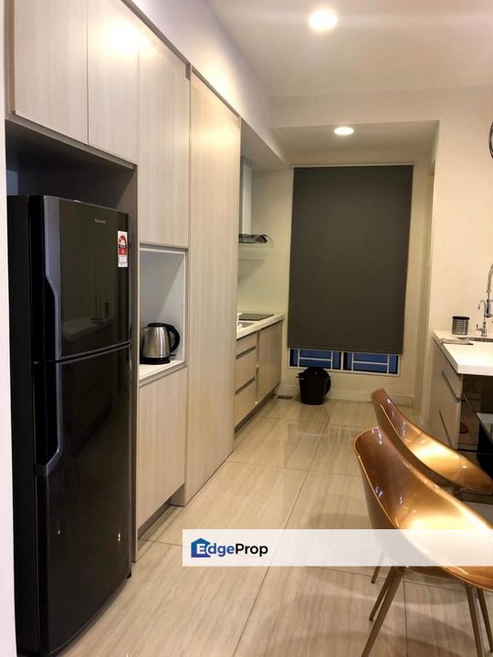 Eve Suite 2 Rooms Condo Beside LRT Lembah Subang Ara Damansara, Selangor, Ara Damansara