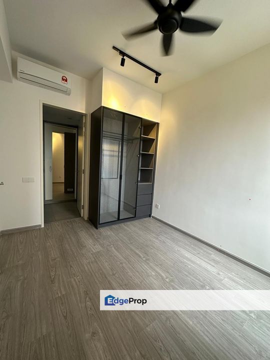 The Arcuz with Wifi near Kelana Jaya Square LRT Paradigm Ara Damansara, Selangor, Petaling Jaya